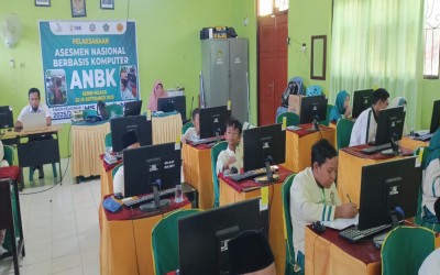 MIS Insan Robbani Laksanakan Asesmen Nasional Berbasis Komputer (ANBK) 2025 di MTsN Sumba Timur