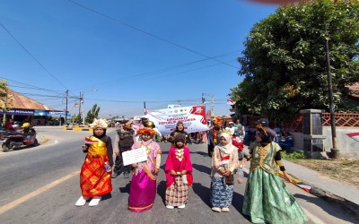 MIS Insan Robbani Meriahkan Karnaval Semarak Kemerdekaan ke-80